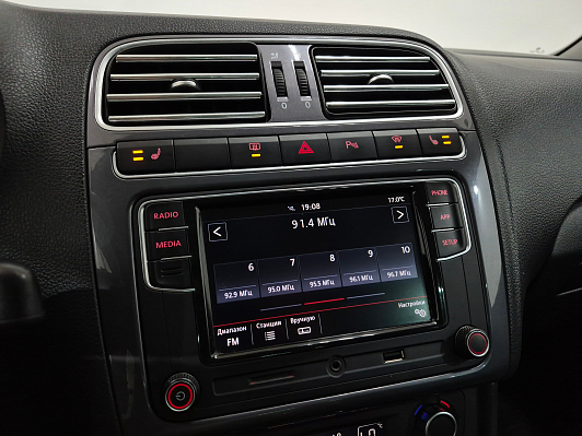 Volkswagen Polo SELECT, 2019 года, пробег 78162 км
