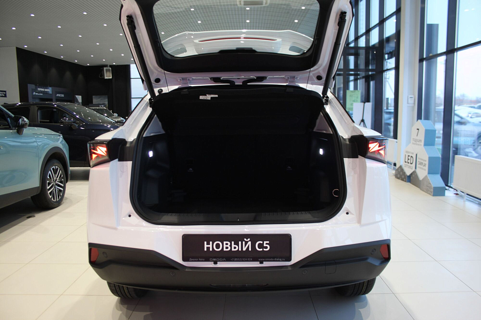 Omoda C5 , белый