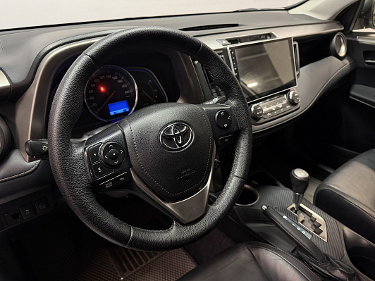 Toyota RAV4, 2014 года, пробег 179000 км