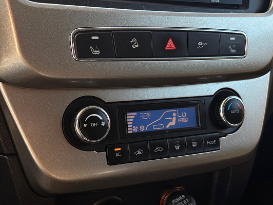 Geely Emgrand X7 Luxury, 2016 года, пробег 137000 км