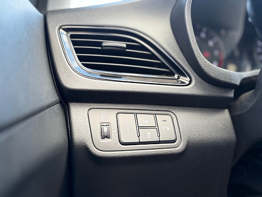 Solaris HS Elegance + Safety Light + Prestige, 2024 года, пробег 40848 км