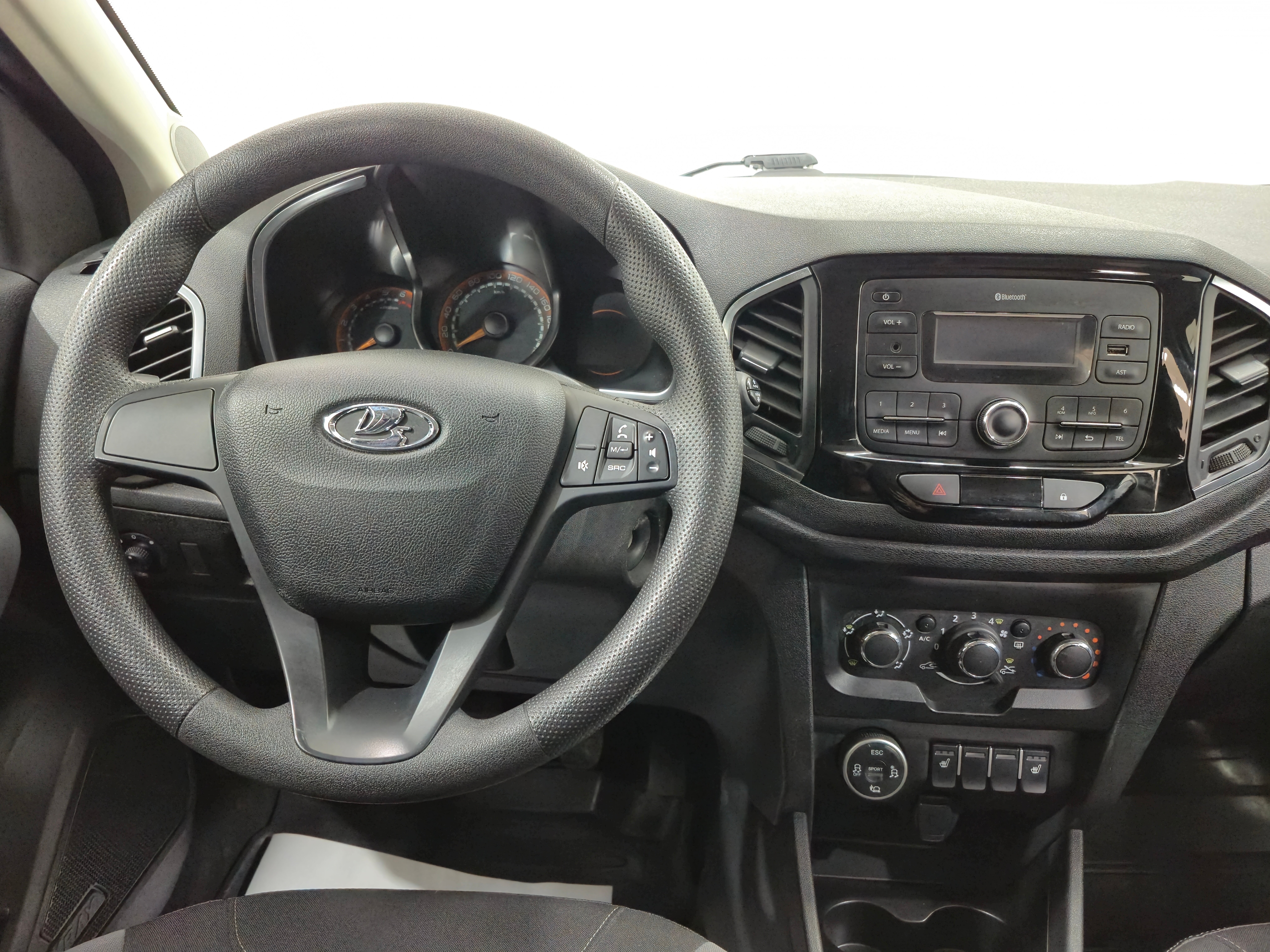Lada (ВАЗ) XRAY Luxe Prestige, 2019 года, пробег 73988 км