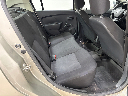 Renault Logan Confort, 2015 года, пробег 102400 км