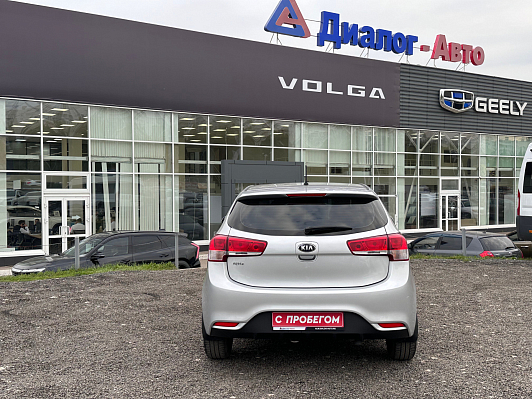 Kia Rio Luxe, 2016 года, пробег 92493 км