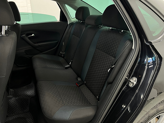 Volkswagen Polo Comfortline, 2019 года, пробег 180000 км