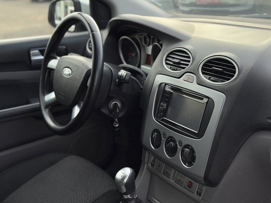 Ford Focus Ghia Special Edition, 2010 года, пробег 220503 км