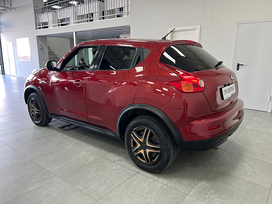 Nissan Juke SE, 2012 года, пробег 183000 км