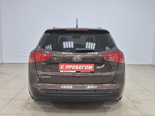 Kia Ceed Luxe, 2013 года, пробег 190063 км