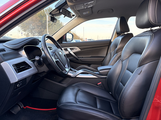 Geely Atlas Люкс (2019-2020), 2018 года, пробег 124912 км