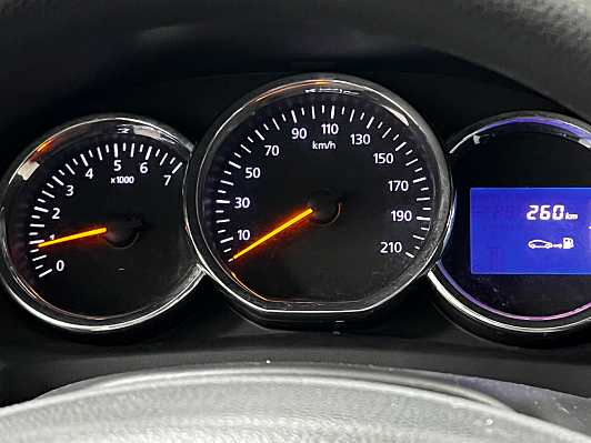 Renault Sandero Confort, 2015 года, пробег 96000 км