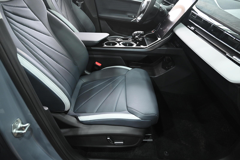 Geely Atlas Flagship, голубой