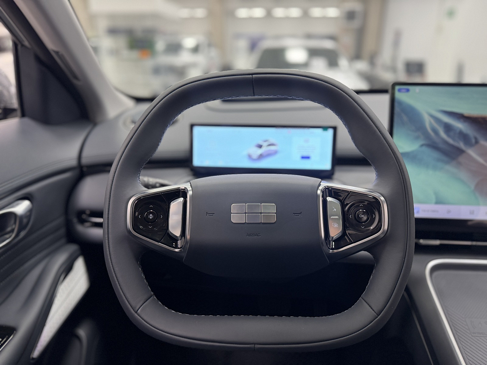 Geely EX5 EM-i Max, серый