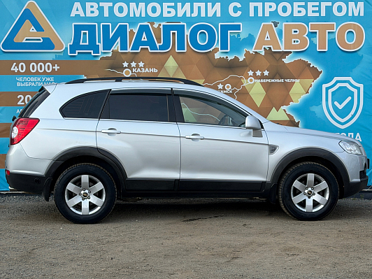 Chevrolet Captiva LT 2.4 AT 5-seats +, 2010 года, пробег 162400 км