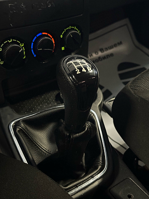 Lada (ВАЗ) Priora Norma White Edition 21705-45-057, 2018 года, пробег 111000 км