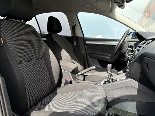 Skoda Octavia, 2013 года, пробег 233000 км