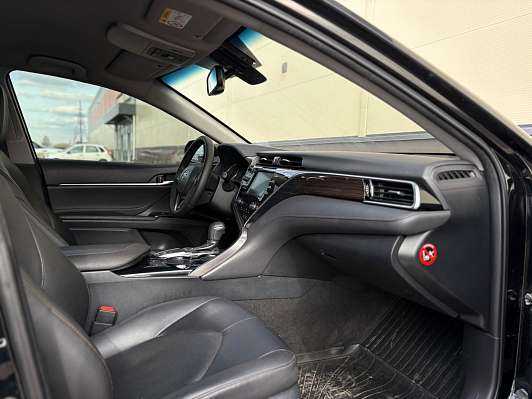Toyota Camry Элеганс Safety, 2019 года, пробег 141056 км