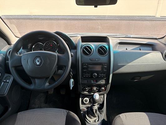 Renault Duster Expression, 2015 года, пробег 123837 км