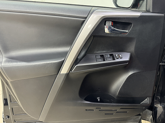Toyota RAV4 Престиж Safety, 2018 года, пробег 164635 км