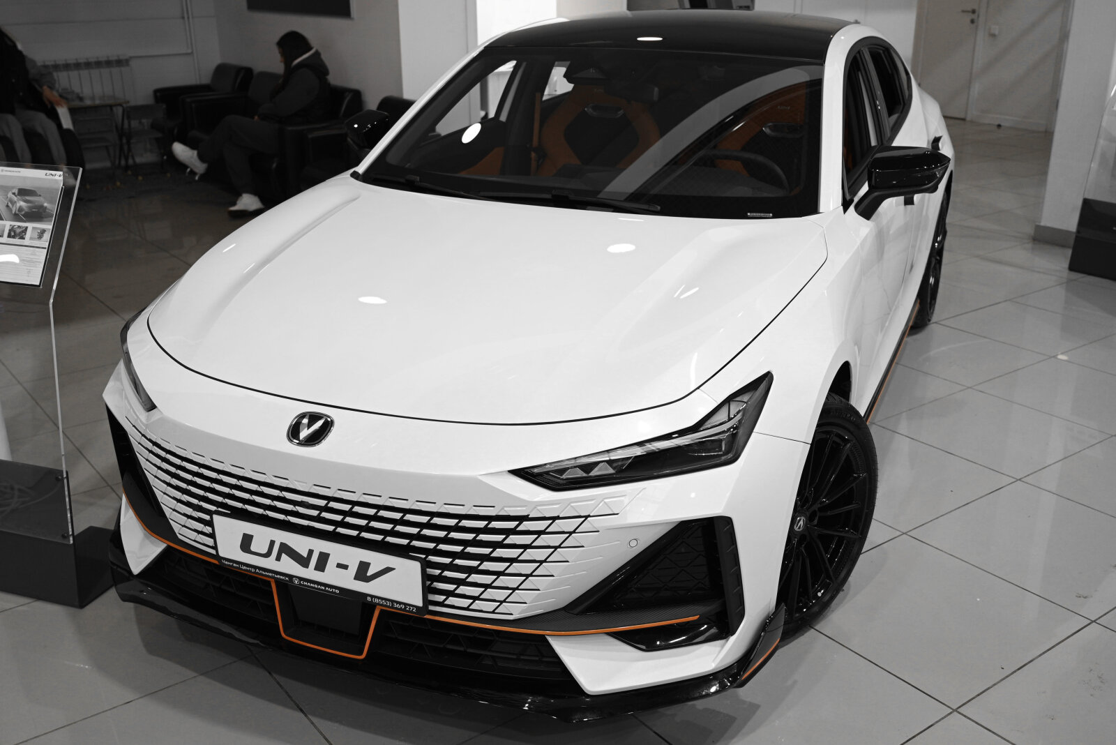 Changan UNI-V Техно, белый