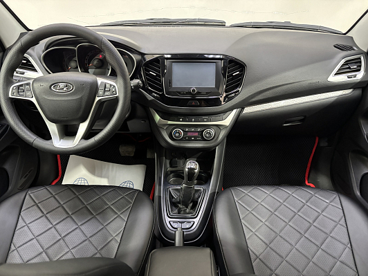 Lada (ВАЗ) Vesta Luxe Multimedia (2017-2019), 2018 года, пробег 152280 км