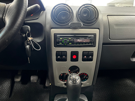 Renault Logan Expression, 2008 года, пробег 264000 км