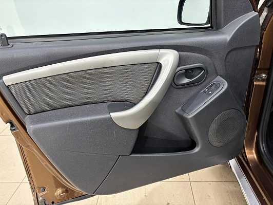 Renault Duster Privilege, 2015 года, пробег 204919 км