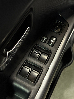 Mitsubishi Outlander Intense, 2008 года, пробег 157530 км