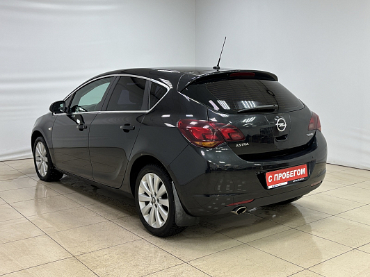 Opel Astra Cosmo, 2011 года, пробег 152947 км