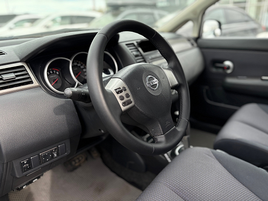 Nissan Tiida, 2008 года, пробег 149000 км