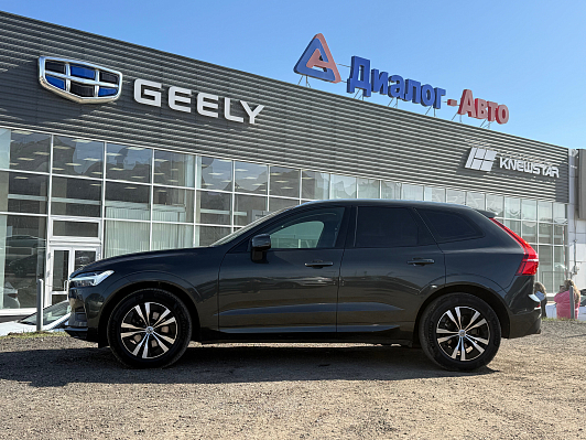 Volvo XC60 Momentum, 2021 года, пробег 121270 км