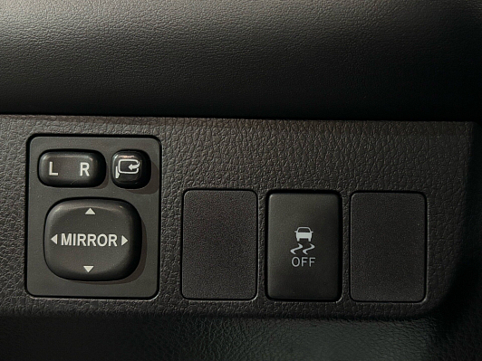 Toyota RAV4, 2015 года, пробег 136920 км