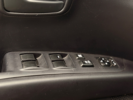 Mitsubishi Outlander Intense, 2011 года, пробег 246279 км