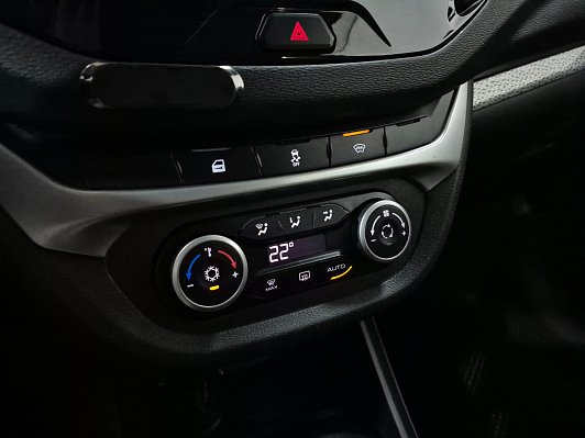 Lada (ВАЗ) Vesta Luxe, 2019 года, пробег 69364 км