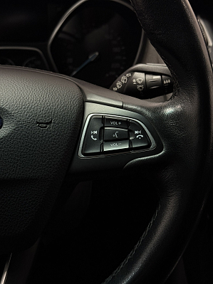 Ford Focus Titanium, 2017 года, пробег 87409 км