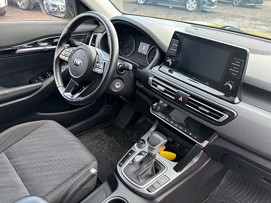 Kia Seltos Luxe, 2021 года, пробег 87328 км
