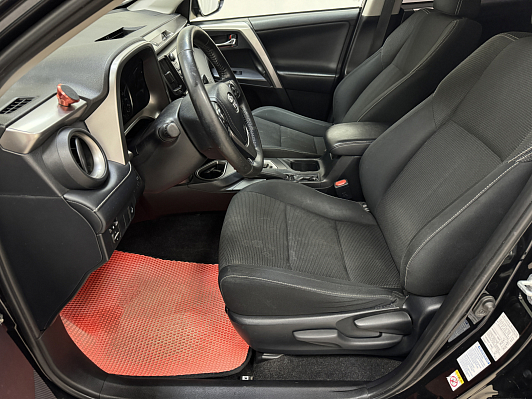 Toyota RAV4 Престиж Safety, 2018 года, пробег 164635 км
