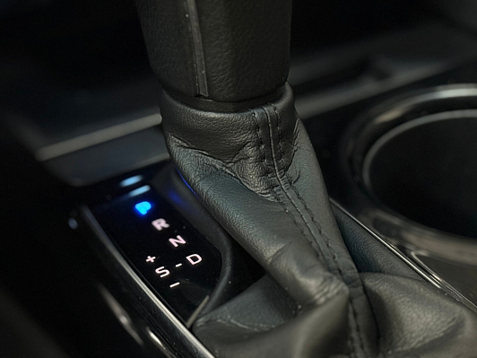 Toyota Camry S-Edition, 2020 года, пробег 80000 км