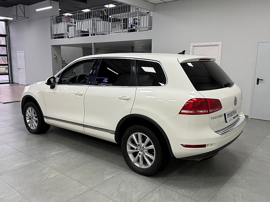 Volkswagen Touareg, 2010 года, пробег 223384 км