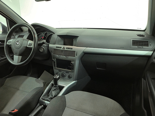 Opel Astra Enjoy, 2012 года, пробег 194367 км