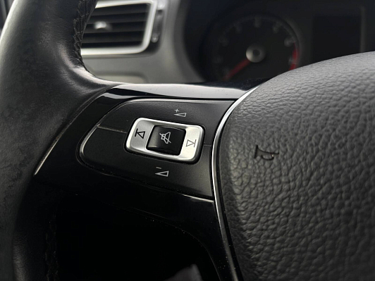 Volkswagen Polo Life, 2017 года, пробег 118538 км