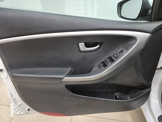 Hyundai i30 Active, 2013 года, пробег 200208 км