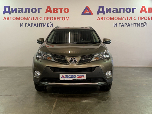 Toyota RAV4, 2014 года, пробег 137180 км