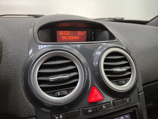 Opel Corsa, 2011 года, пробег 123893 км