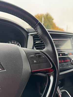 Mitsubishi Outlander Intense+, 2019 года, пробег 148030 км