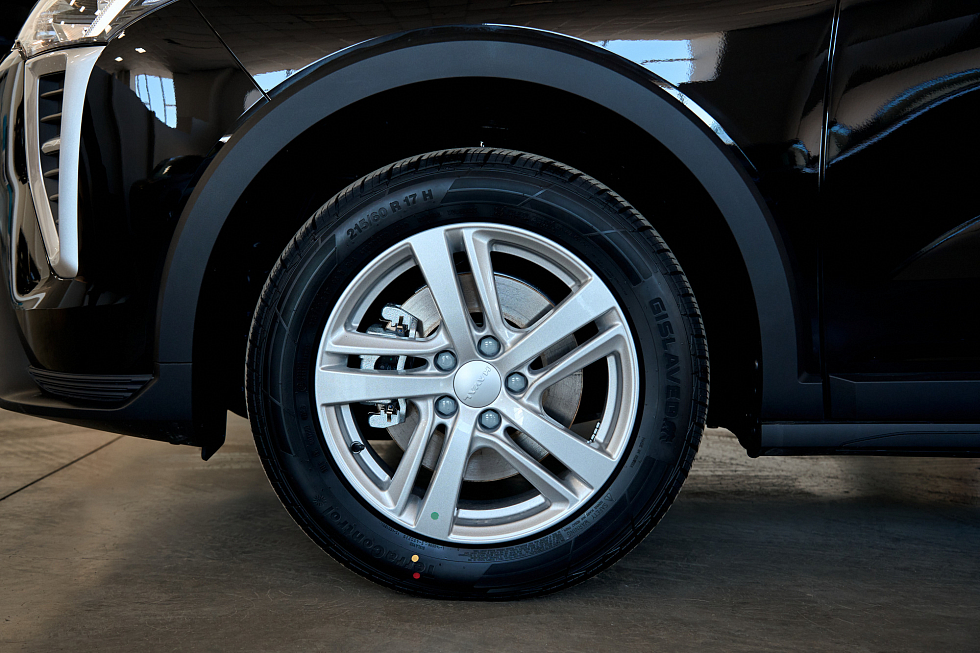 Haval Jolion Премиум, черный