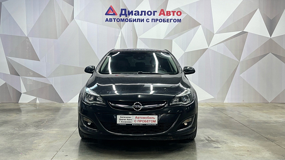 Opel Astra Cosmo, 2013 года, пробег 197000 км
