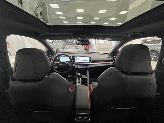 Geely Coolray Exclusive, белый