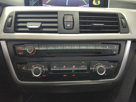 BMW 3 серии 320i SE, 2013 года, пробег 82487 км