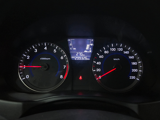 Hyundai Solaris Comfort, 2011 года, пробег 299309 км