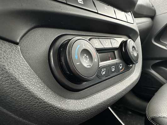 Lada (ВАЗ) Vesta Comfort Image (2018-2019), 2017 года, пробег 71000 км